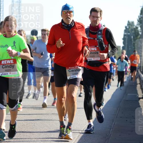 03.10.2025 - Köhlbrandbrückenlauf Strokosch-Dieckow http://msf.ph/oto/9106849 03.10.2025 12:18:34 Position 3 5410, 4620, 4704, 5520 meine-sportfotos.de