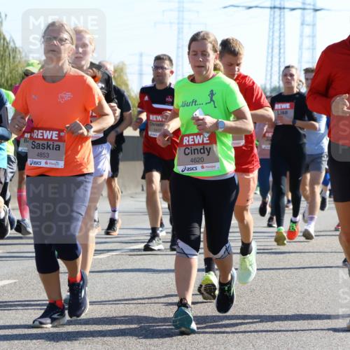 03.10.2025 - Köhlbrandbrückenlauf Strokosch-Dieckow http://msf.ph/oto/9106868 03.10.2025 12:18:35 Position 3 5186, 4853, 5410, 4620, 4704, 4347 meine-sportfotos.de