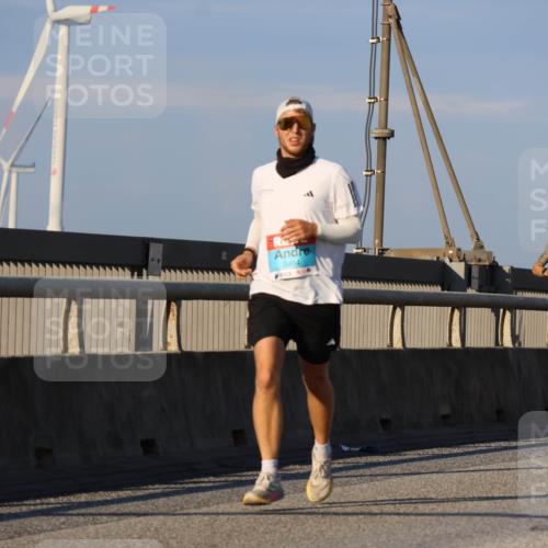 03.10.2025 - Köhlbrandbrückenlauf Strokosch-Dieckow http://msf.ph/oto/9106886 03.10.2025 09:36:08 Position 2 3494 meine-sportfotos.de