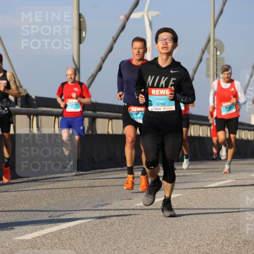 03.10.2025 - Köhlbrandbrückenlauf Strokosch-Dieckow http://msf.ph/oto/9106898 03.10.2025 09:36:10 Position 2 628, 3789 meine-sportfotos.de