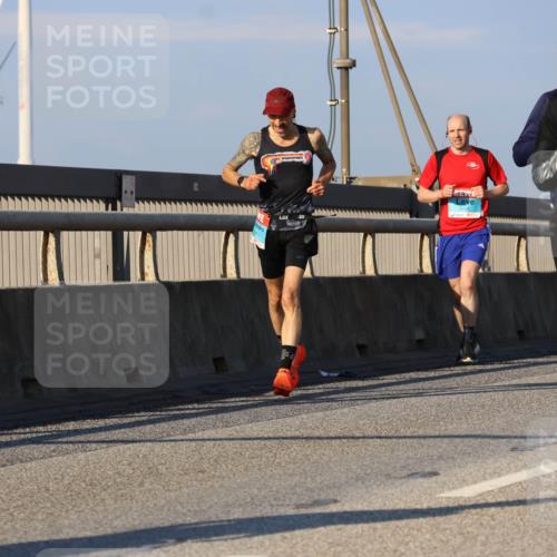 03.10.2025 - Köhlbrandbrückenlauf Strokosch-Dieckow http://msf.ph/oto/9106920 03.10.2025 09:36:11 Position 2 3491, 3789 meine-sportfotos.de