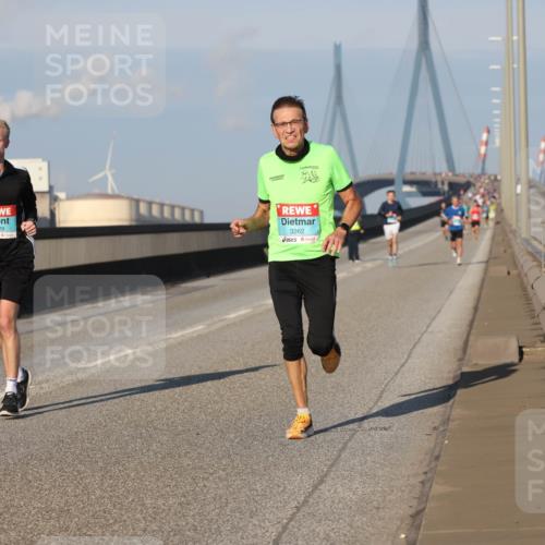 03.10.2025 - Köhlbrandbrückenlauf Lena Gebhardt http://msf.ph/oto/9106934 03.10.2025 09:39:33 Position 2 1029, 3262 meine-sportfotos.de