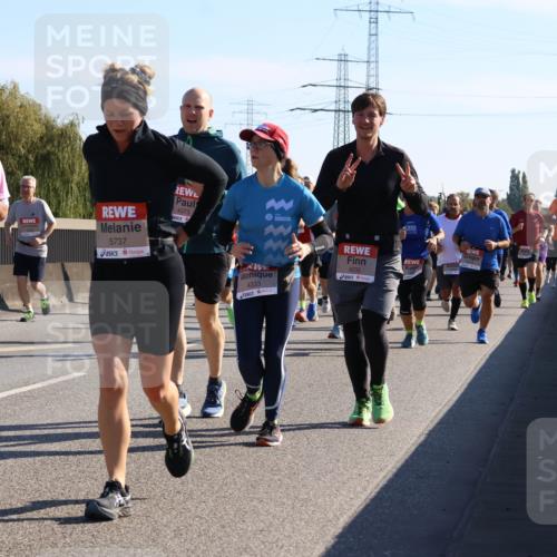 03.10.2025 - Köhlbrandbrückenlauf Strokosch-Dieckow http://msf.ph/oto/9106936 03.10.2025 12:18:44 Position 3 5874, 5737, 4373, 4333, 4235 meine-sportfotos.de