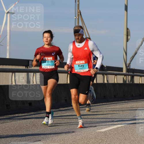 03.10.2025 - Köhlbrandbrückenlauf Strokosch-Dieckow http://msf.ph/oto/9106937 03.10.2025 09:36:15 Position 2 491, 3376, 3527 meine-sportfotos.de