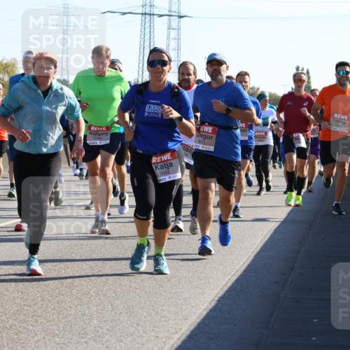 03.10.2025 - Köhlbrandbrückenlauf Strokosch-Dieckow http://msf.ph/oto/9106953 03.10.2025 12:18:47 Position 3 540, 5746, 2025, 5642, 6473 meine-sportfotos.de