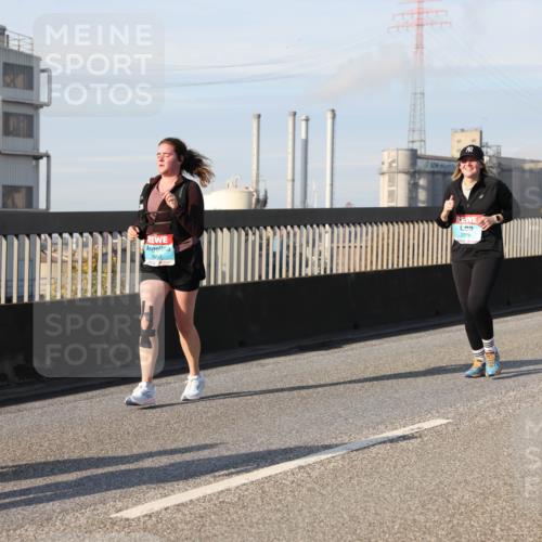 03.10.2025 - Köhlbrandbrückenlauf Lena Gebhardt http://msf.ph/oto/9107006 03.10.2025 10:13:33 Position 2 2860, 2378 meine-sportfotos.de