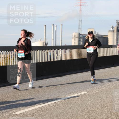 03.10.2025 - Köhlbrandbrückenlauf Lena Gebhardt http://msf.ph/oto/9107020 03.10.2025 10:13:33 Position 2 2860, 2378 meine-sportfotos.de