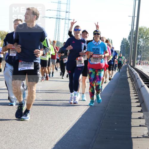 03.10.2025 - Köhlbrandbrückenlauf Strokosch-Dieckow http://msf.ph/oto/9107030 03.10.2025 12:19:03 Position 3 4242, 4461, 5073, 56, 5648 meine-sportfotos.de