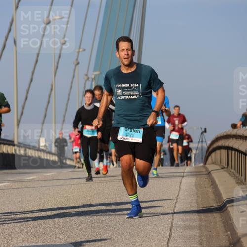 03.10.2025 - Köhlbrandbrückenlauf Strokosch-Dieckow http://msf.ph/oto/9107033 03.10.2025 09:36:25 Position 2 1069, 2024, 44, 1860, 3223 meine-sportfotos.de