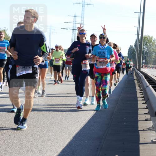 03.10.2025 - Köhlbrandbrückenlauf Strokosch-Dieckow http://msf.ph/oto/9107041 03.10.2025 12:19:04 Position 3 4242, 5073, 565, 1, 5648 meine-sportfotos.de