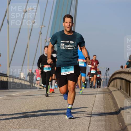 03.10.2025 - Köhlbrandbrückenlauf Strokosch-Dieckow http://msf.ph/oto/9107060 03.10.2025 09:36:25 Position 2 69, 2024, 44, 1860, 3223 meine-sportfotos.de