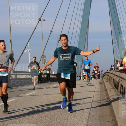 03.10.2025 - Köhlbrandbrückenlauf Strokosch-Dieckow http://msf.ph/oto/9107070 03.10.2025 09:36:28 Position 2 2024, 1860, 1069 meine-sportfotos.de