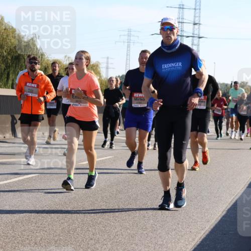 03.10.2025 - Köhlbrandbrückenlauf Strokosch-Dieckow http://msf.ph/oto/9107079 03.10.2025 12:19:12 Position 3 5544, 6726, 4916, 4760 meine-sportfotos.de