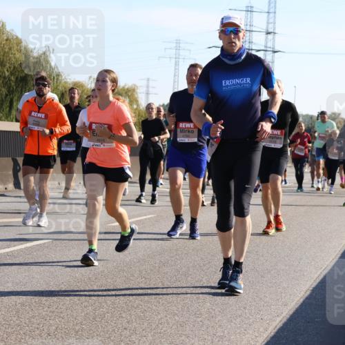 03.10.2025 - Köhlbrandbrückenlauf Strokosch-Dieckow http://msf.ph/oto/9107086 03.10.2025 12:19:12 Position 3 5544, 6726, 4916, 4760, 5115 meine-sportfotos.de