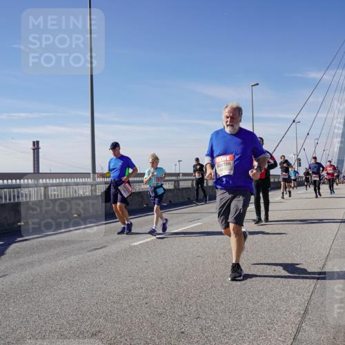 03.10.2025 - Köhlbrandbrückenlauf Michael Burmester http://msf.ph/oto/9107089 03.10.2025 12:50:23 Position 2  meine-sportfotos.de