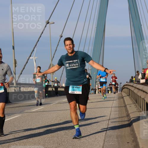 03.10.2025 - Köhlbrandbrückenlauf Strokosch-Dieckow http://msf.ph/oto/9107091 03.10.2025 09:36:28 Position 2 1069, 2024, 160, 44, 3223 meine-sportfotos.de