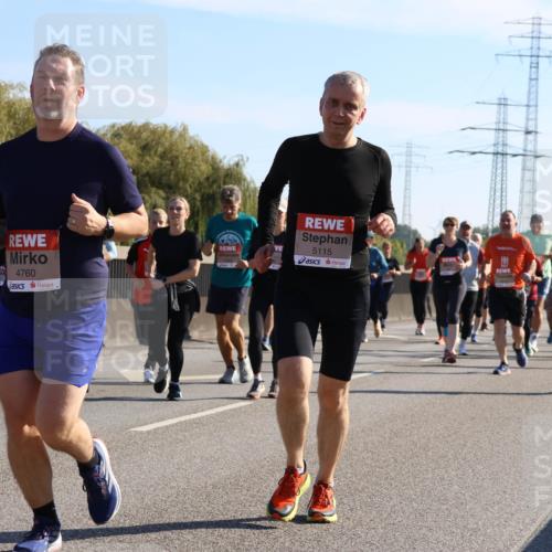 03.10.2025 - Köhlbrandbrückenlauf Strokosch-Dieckow http://msf.ph/oto/9107093 03.10.2025 12:19:16 Position 3 5908, 4760, 5115 meine-sportfotos.de