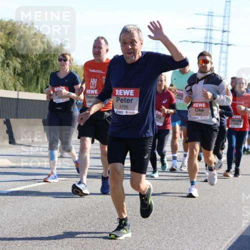 03.10.2025 - Köhlbrandbrückenlauf Strokosch-Dieckow http://msf.ph/oto/9107116 03.10.2025 12:19:19 Position 3 4616, 4756, 6570, 6587 meine-sportfotos.de