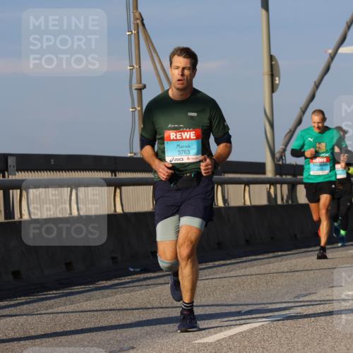 03.10.2025 - Köhlbrandbrückenlauf Strokosch-Dieckow http://msf.ph/oto/9107118 03.10.2025 09:36:31 Position 2 3763 meine-sportfotos.de