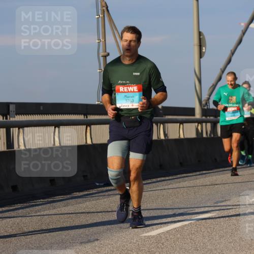 03.10.2025 - Köhlbrandbrückenlauf Strokosch-Dieckow http://msf.ph/oto/9107124 03.10.2025 09:36:31 Position 2 3763 meine-sportfotos.de