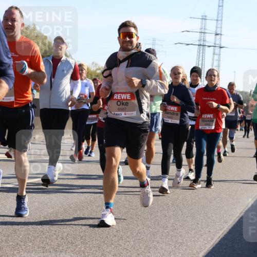 03.10.2025 - Köhlbrandbrückenlauf Strokosch-Dieckow http://msf.ph/oto/9107137 03.10.2025 12:19:20 Position 3 6587, 4465, 6570, 4869 meine-sportfotos.de