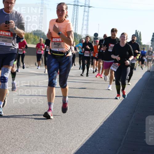 03.10.2025 - Köhlbrandbrückenlauf Strokosch-Dieckow http://msf.ph/oto/9107188 03.10.2025 12:19:26 Position 3 4890, 4345 meine-sportfotos.de