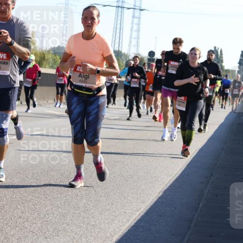 03.10.2025 - Köhlbrandbrückenlauf Strokosch-Dieckow http://msf.ph/oto/9107201 03.10.2025 12:19:26 Position 3 4890, 4345 meine-sportfotos.de