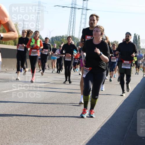 03.10.2025 - Köhlbrandbrückenlauf Strokosch-Dieckow http://msf.ph/oto/9107213 03.10.2025 12:19:28 Position 3 4345 meine-sportfotos.de