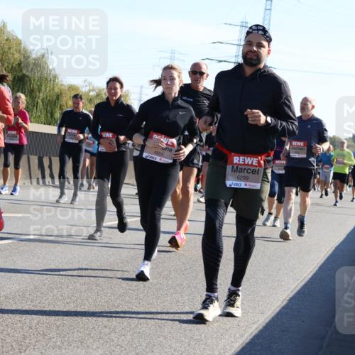 03.10.2025 - Köhlbrandbrückenlauf Strokosch-Dieckow http://msf.ph/oto/9107235 03.10.2025 12:19:32 Position 3 6727, 4696, 4855, 6299 meine-sportfotos.de