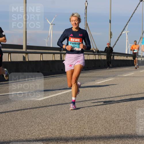 03.10.2025 - Köhlbrandbrückenlauf Strokosch-Dieckow http://msf.ph/oto/9107238 03.10.2025 09:36:45 Position 2 2961, 21086, 1275 meine-sportfotos.de