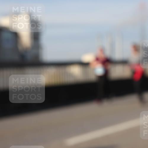03.10.2025 - Köhlbrandbrückenlauf Lena Gebhardt http://msf.ph/oto/9107248 03.10.2025 10:13:37 Position 2  meine-sportfotos.de
