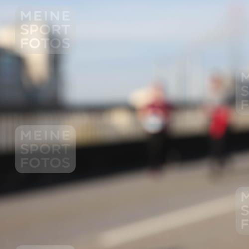 03.10.2025 - Köhlbrandbrückenlauf Lena Gebhardt http://msf.ph/oto/9107269 03.10.2025 10:13:37 Position 2  meine-sportfotos.de