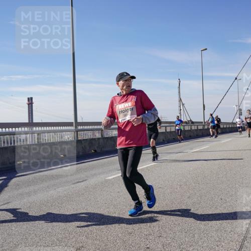 03.10.2025 - Köhlbrandbrückenlauf Michael Burmester http://msf.ph/oto/9107274 03.10.2025 12:50:30 Position 2 5684 meine-sportfotos.de