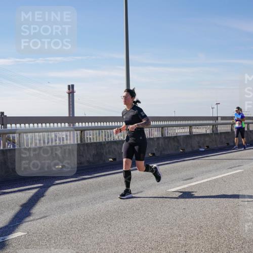 03.10.2025 - Köhlbrandbrückenlauf Michael Burmester http://msf.ph/oto/9107296 03.10.2025 12:50:32 Position 2  meine-sportfotos.de