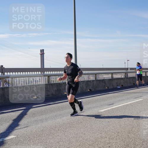 03.10.2025 - Köhlbrandbrückenlauf Michael Burmester http://msf.ph/oto/9107307 03.10.2025 12:50:32 Position 2  meine-sportfotos.de