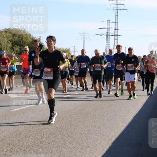 03.10.2025 - Köhlbrandbrückenlauf Strokosch-Dieckow http://msf.ph/oto/9107361 03.10.2025 12:19:49 Position 3 4885 meine-sportfotos.de