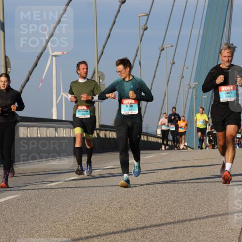 03.10.2025 - Köhlbrandbrückenlauf Strokosch-Dieckow http://msf.ph/oto/9107364 03.10.2025 09:36:57 Position 2 1180, 1027, 3544 meine-sportfotos.de