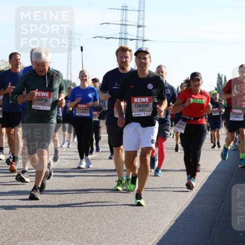 03.10.2025 - Köhlbrandbrückenlauf Strokosch-Dieckow http://msf.ph/oto/9107365 03.10.2025 12:19:50 Position 3 6730, 4790, 5742, 4397, 6221, 5802 meine-sportfotos.de