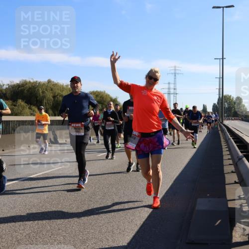03.10.2025 - Köhlbrandbrückenlauf Strokosch-Dieckow http://msf.ph/oto/9107403 03.10.2025 12:19:58 Position 3 6189 meine-sportfotos.de