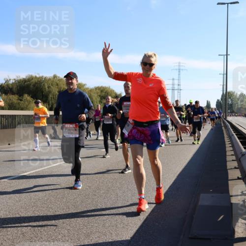 03.10.2025 - Köhlbrandbrückenlauf Strokosch-Dieckow http://msf.ph/oto/9107421 03.10.2025 12:19:58 Position 3 6485, 6189 meine-sportfotos.de