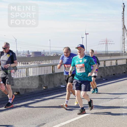 03.10.2025 - Köhlbrandbrückenlauf Michael Burmester http://msf.ph/oto/9107474 03.10.2025 12:50:44 Position 2 6208, 5173, 6310, 4605 meine-sportfotos.de