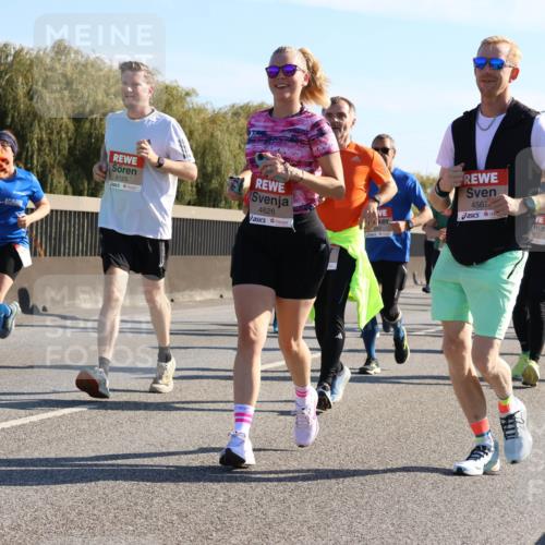 03.10.2025 - Köhlbrandbrückenlauf Strokosch-Dieckow http://msf.ph/oto/9107553 03.10.2025 12:20:16 Position 3 6125, 4626, 4567 meine-sportfotos.de