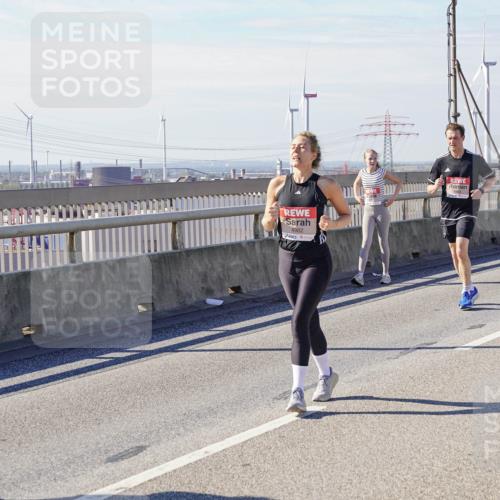 03.10.2025 - Köhlbrandbrückenlauf Michael Burmester http://msf.ph/oto/9107571 03.10.2025 12:50:48 Position 2 9, 4982 meine-sportfotos.de