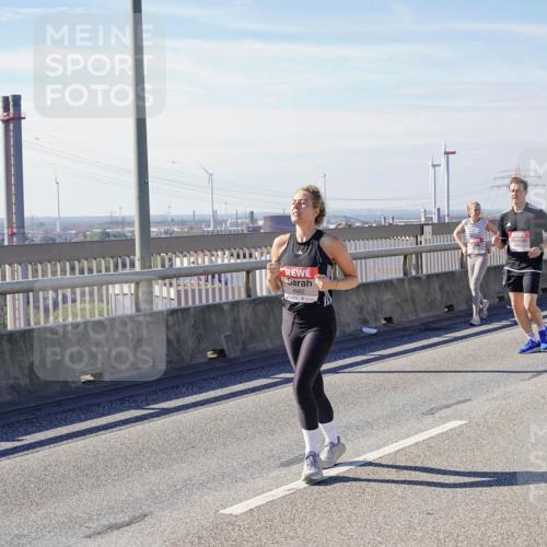 03.10.2025 - Köhlbrandbrückenlauf Michael Burmester http://msf.ph/oto/9107580 03.10.2025 12:50:49 Position 2 4982 meine-sportfotos.de