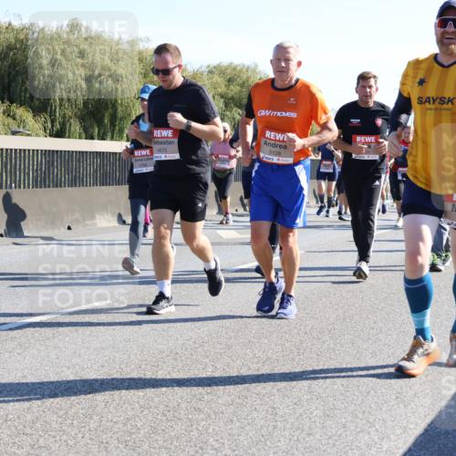 03.10.2025 - Köhlbrandbrückenlauf Strokosch-Dieckow http://msf.ph/oto/9107627 03.10.2025 12:20:26 Position 3 4670, 4784, 5128, 4, 5983 meine-sportfotos.de