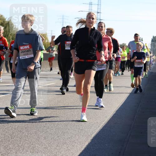 03.10.2025 - Köhlbrandbrückenlauf Strokosch-Dieckow http://msf.ph/oto/9107646 03.10.2025 12:20:28 Position 3 4434, 5204 meine-sportfotos.de