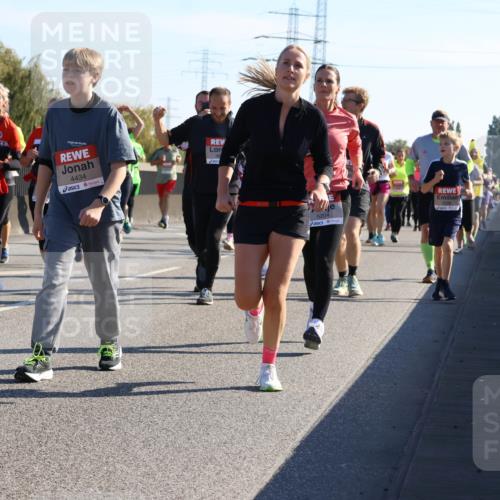03.10.2025 - Köhlbrandbrückenlauf Strokosch-Dieckow http://msf.ph/oto/9107657 03.10.2025 12:20:28 Position 3 4434, 5204 meine-sportfotos.de