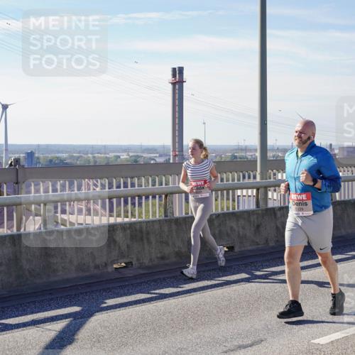 03.10.2025 - Köhlbrandbrückenlauf Michael Burmester http://msf.ph/oto/9107665 03.10.2025 12:50:53 Position 2 5129 meine-sportfotos.de