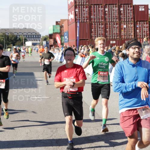 03.10.2025 - Köhlbrandbrückenlauf Jannik Wohlers http://msf.ph/oto/9107743 03.10.2025 12:59:19 Ziel 4108, 4164, 4226, 4371, 4441, 4940, 5967, 6036, 6154, 6390, 6391, 6478, 6484, 6493, 6609 meine-sportfotos.de
