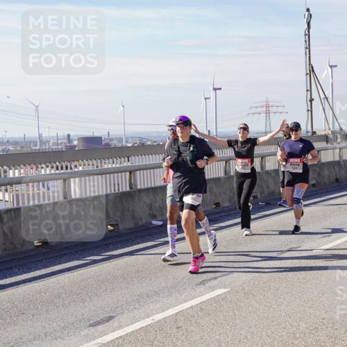 03.10.2025 - Köhlbrandbrückenlauf Michael Burmester http://msf.ph/oto/9107750 03.10.2025 12:50:56 Position 2 95 meine-sportfotos.de